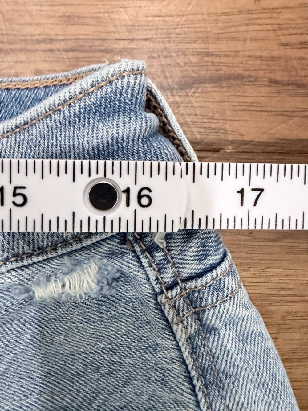 American Eagle Women’s Size 14 X-Long Distressed Straight Light Wash 100% Cotton - Picture 6 of 13